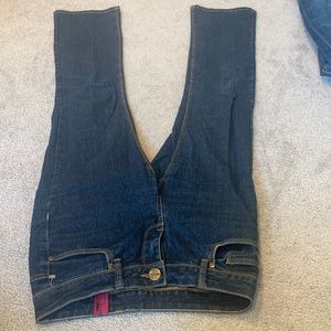 YesYES Bootcut slim leg size 6